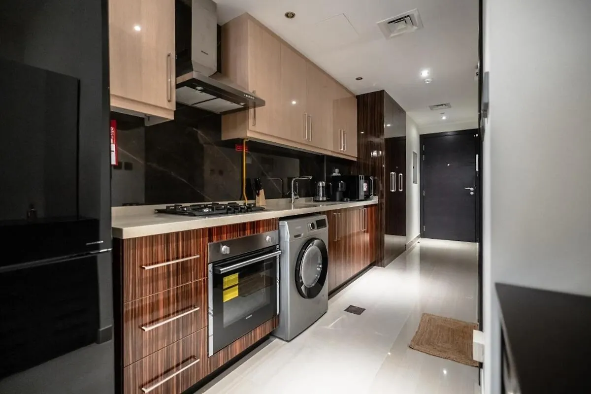 Clever Guest 002 Elite Downtown Dubai Apartment